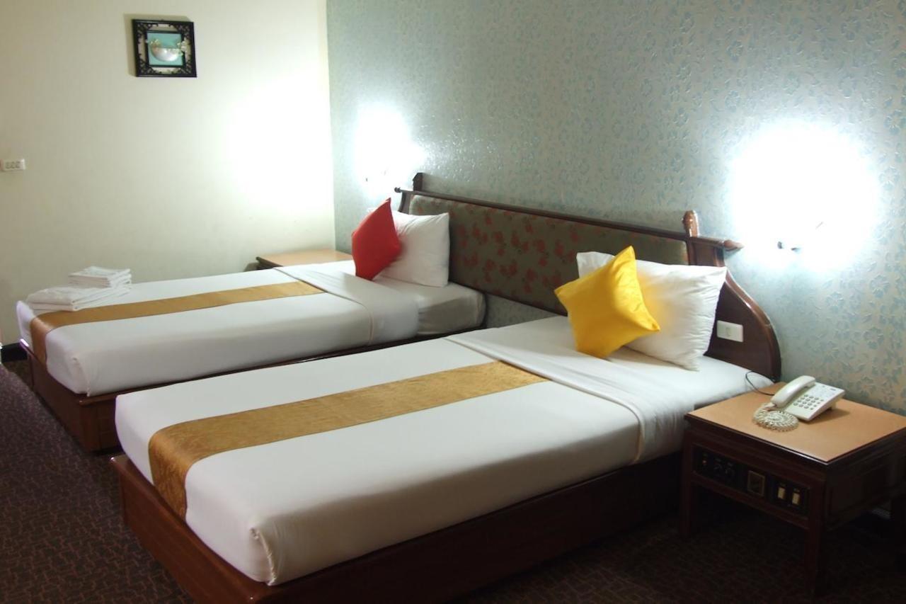 Ratchada City Hotel Bangkok Exteriér fotografie