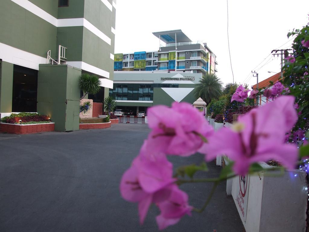 Ratchada City Hotel Bangkok Exteriér fotografie