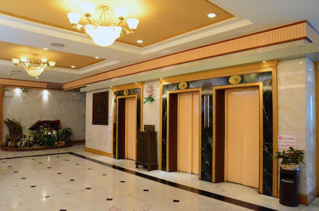 Ratchada City Hotel Bangkok Exteriér fotografie