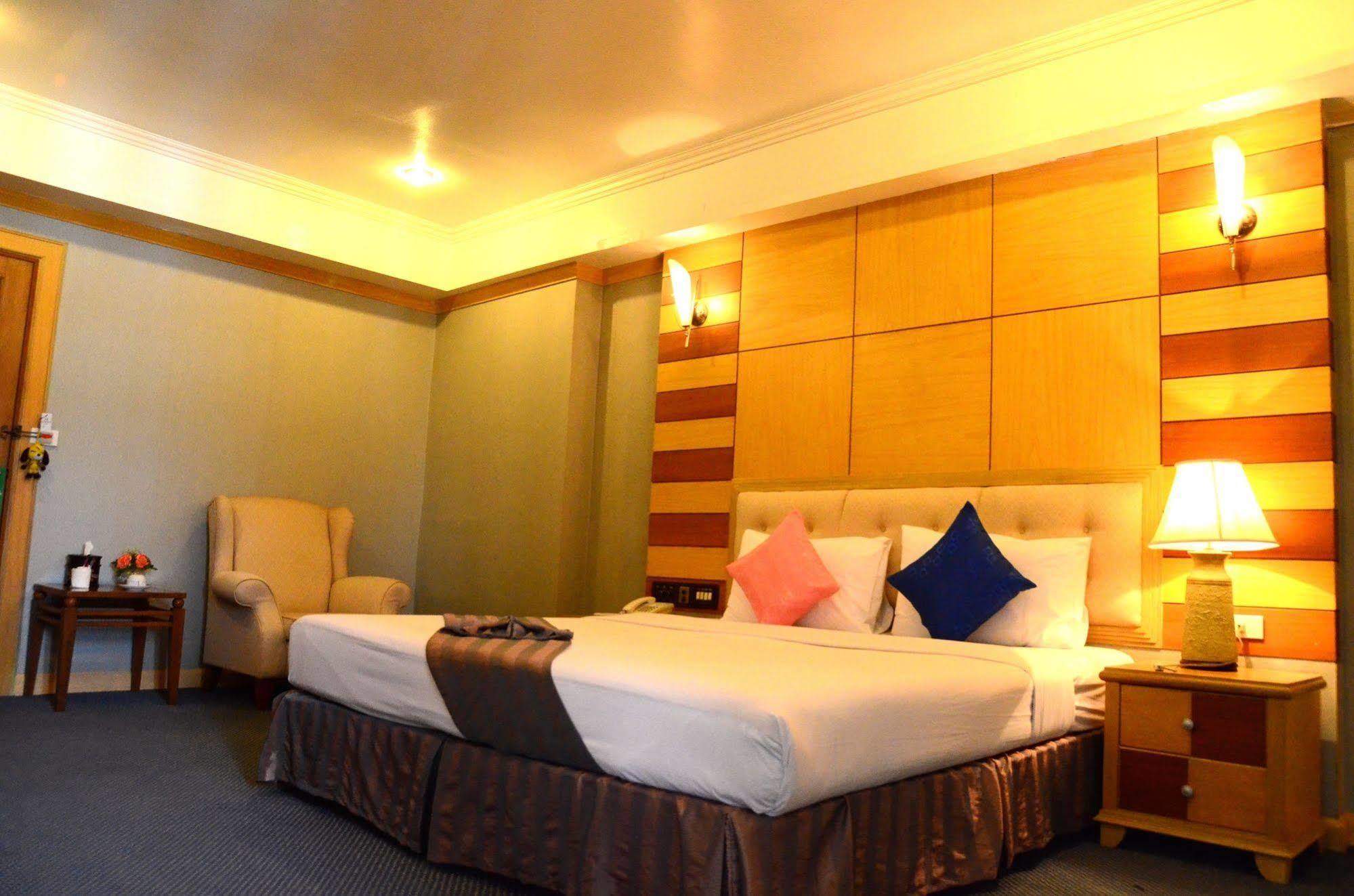 Ratchada City Hotel Bangkok Exteriér fotografie