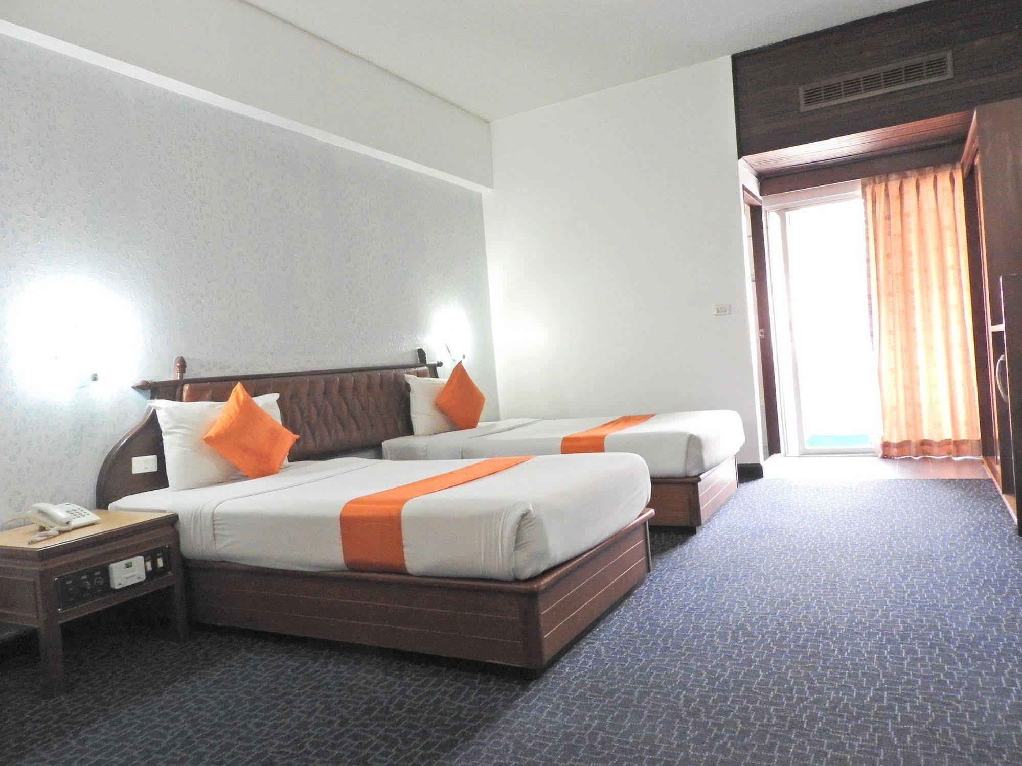 Ratchada City Hotel Bangkok Exteriér fotografie